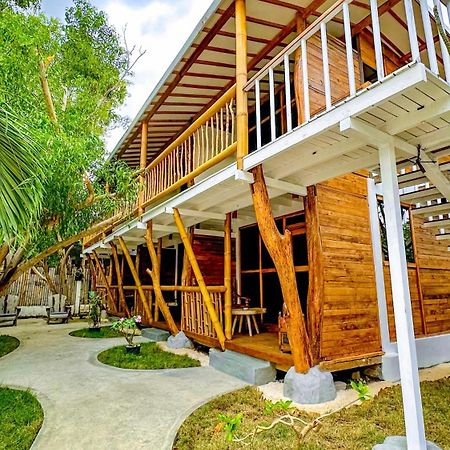 Serene Beach Villa Gili Trawangan Dış mekan fotoğraf
