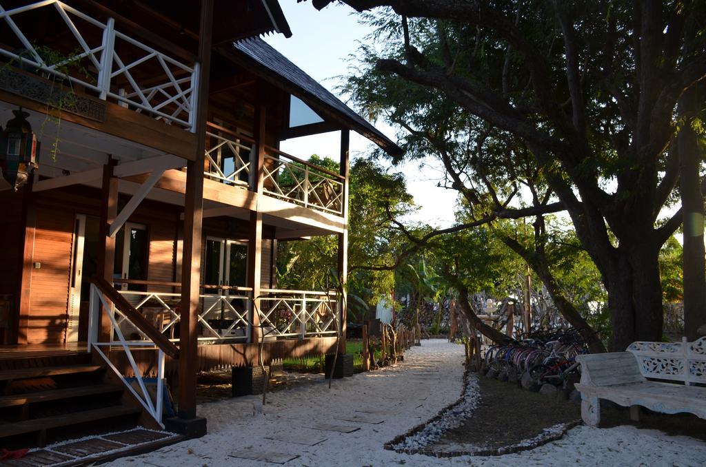 Serene Beach Villa Gili Trawangan Dış mekan fotoğraf